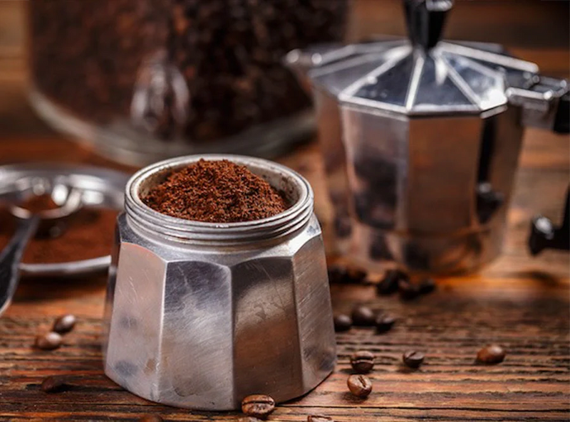 Café moulu pour cafetière italienne