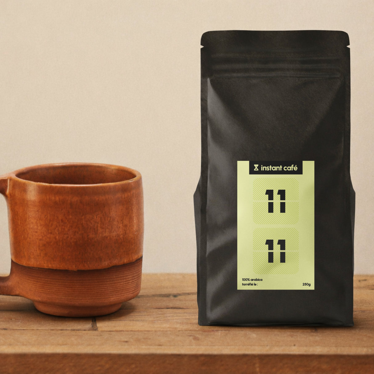 Café 11H11 moulu, blend 100 % Arabica au corps velouté.