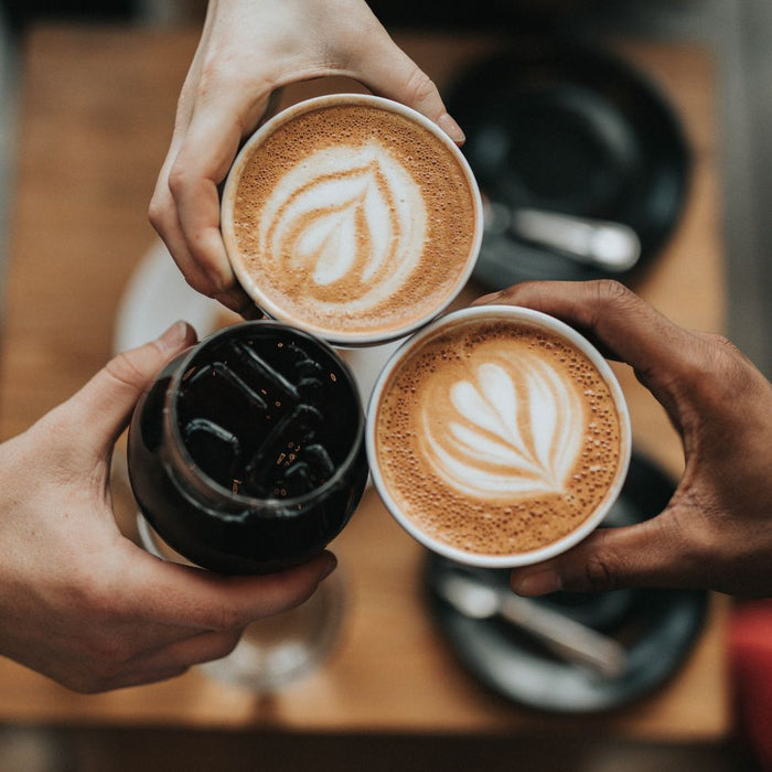 Sélection de cafés d'Asie en grain et moulus GraindeCafé dans leur emballage kraft