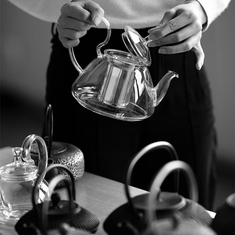 Passe-thé Leaf en acier inoxydable Dammann Frères – infuseur à thé design pour tasse et mug