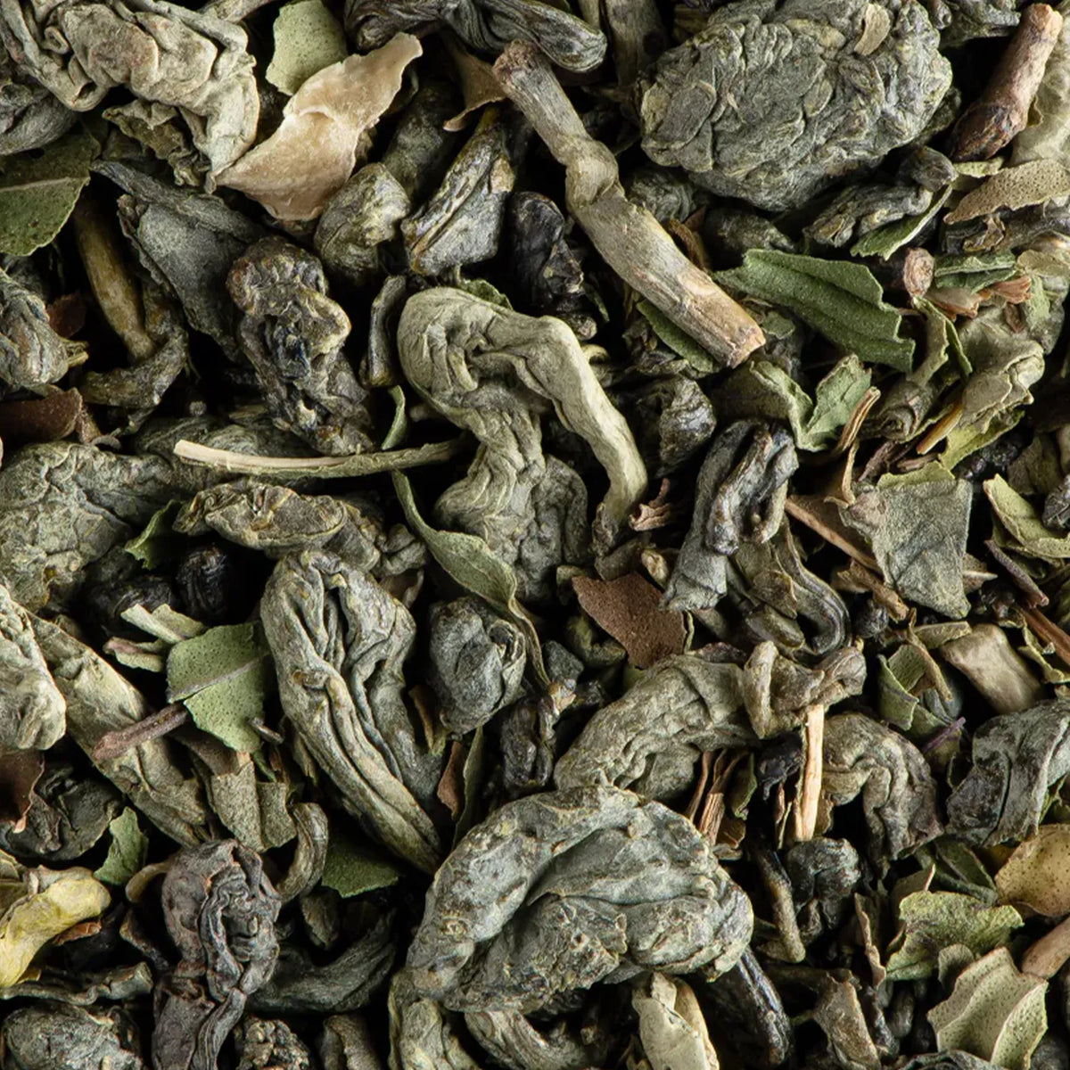 Thé vert Touareg Dammann Frères 100 g, parfumé à la menthe douce et à la menthe poivrée.